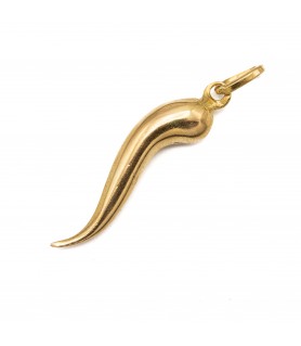 Joren - Good luck horn charm - vintage 18 ct yellow gold horn pendant ...