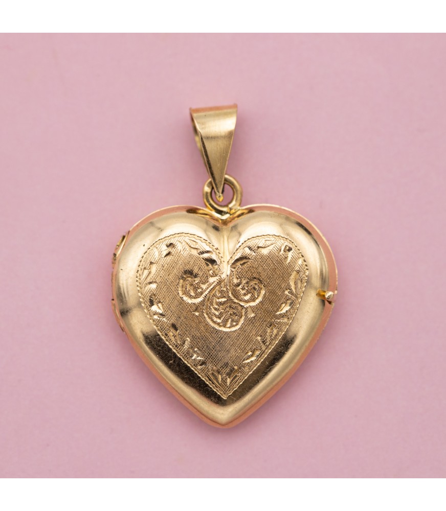 solid gold photo locket floral vintage lovers pendant