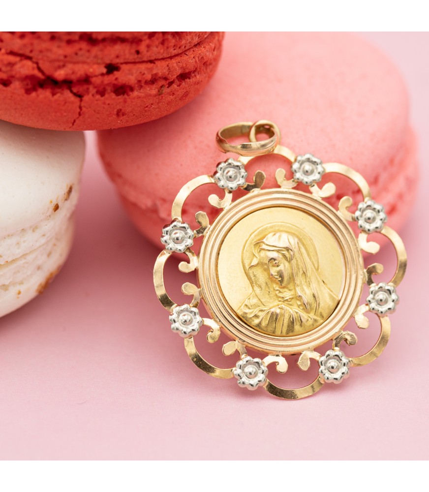 18k Large Retro yellow gold Virgin Mary charm Gold Virgin Mary