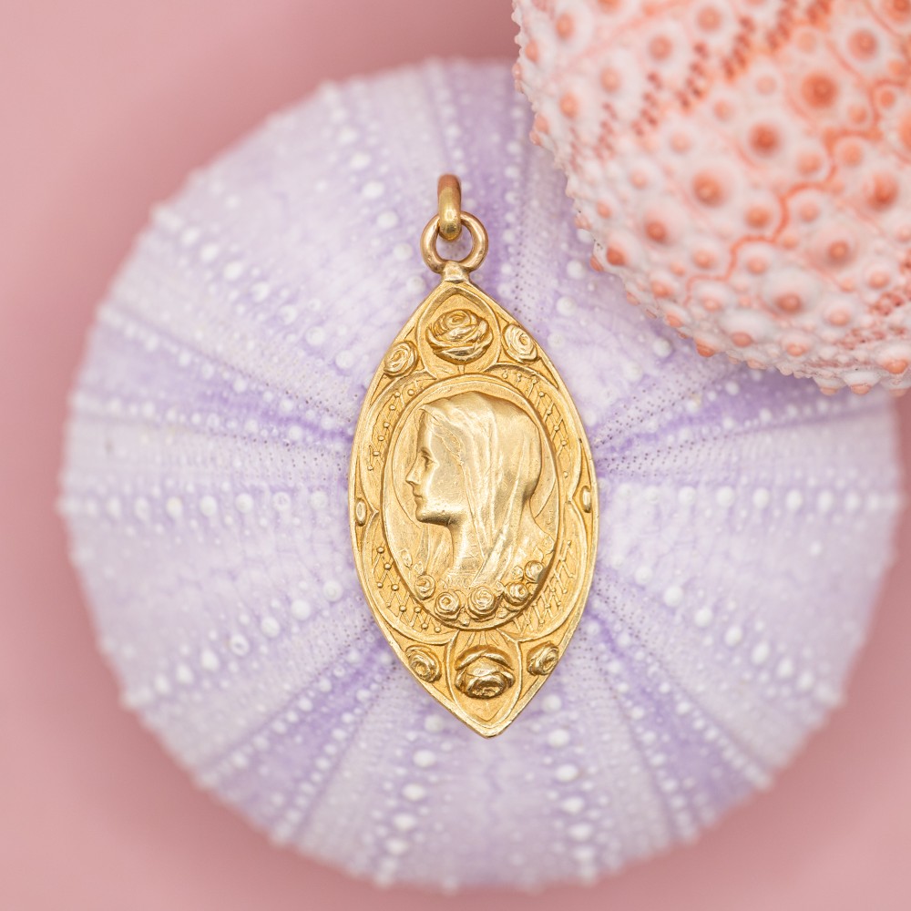 Antique Gold Vingin Mary