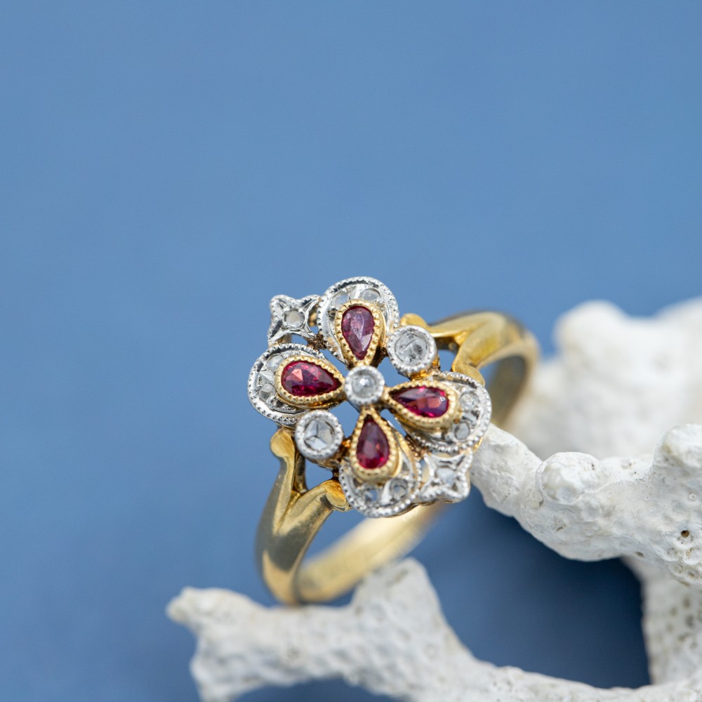 18K Gold Ruby and diamond ring